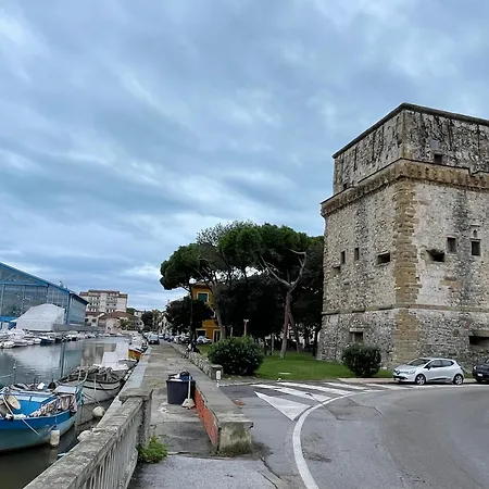 La Brezza Viareggina A 500 Mt Dal Mare, Dal Carnevale E Dagli Stabilimenti Balneari Apartment